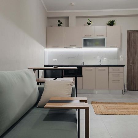 Savere Luxury Studios Szkiáthosz Kültér fotó